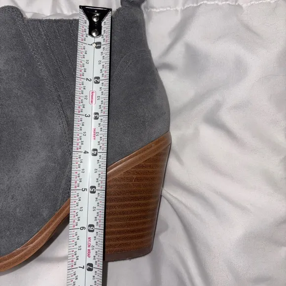 New Marc Fisher Gadri Pointed Toe Gray Suede Booties Ankle Boots Womens Size 6.5