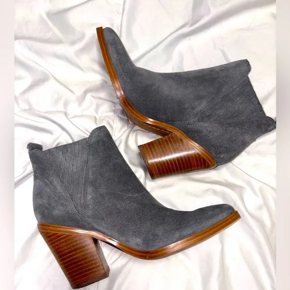 New Marc Fisher Gadri Pointed Toe Gray Suede Booties Ankle Boots Womens Size 6.5