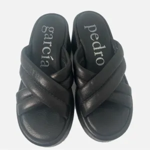 NEW Pedro García Black Leather Slide Sandals Luxury Beachy Vacation Comfort