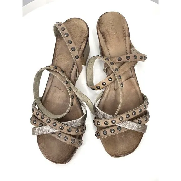 NEW Piranha Italian Leather Studded Sandals Taupe Pewter 39