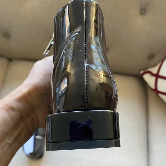 New SARA Brown Pointed Toe Ankle Boots Nutella Patent Leather Size 6 (VHNY).