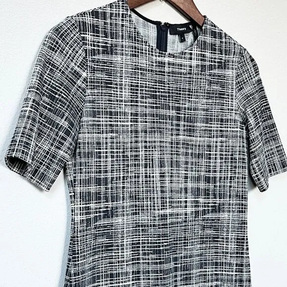 NEW Theory Rijik B Grid Stretch Knit Sheath Dress Size 4 Monochrome Mod Classic