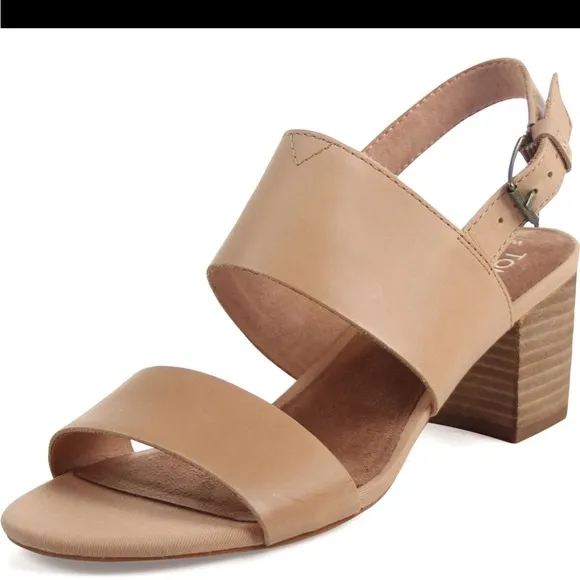 New! Toms woman’s  8, poppy honey leather sandals.
