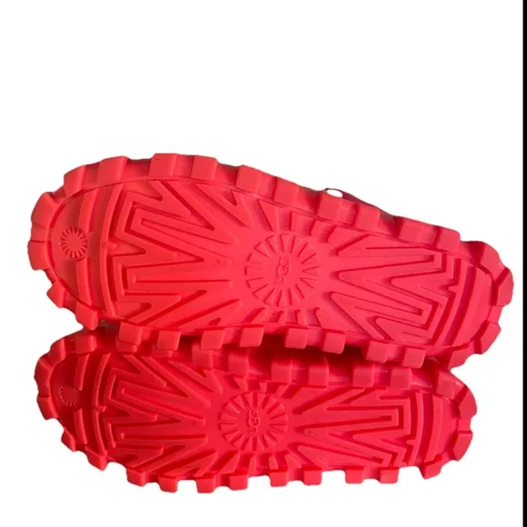 *NEW* UGG Classic Brellah Mini Boot 'Super Coral' 1144059-Women’s Size 8