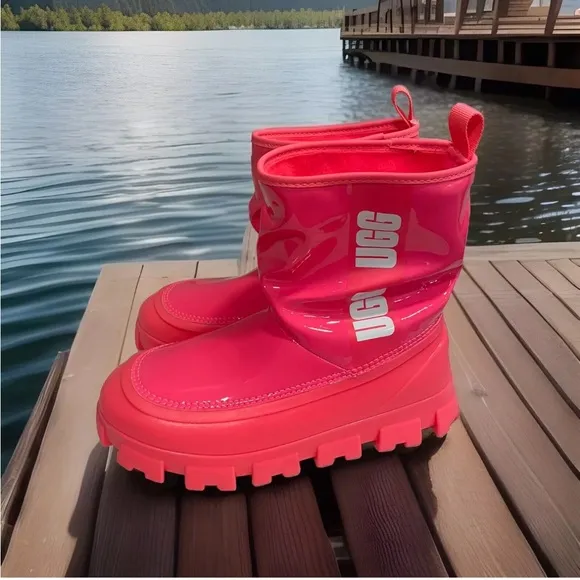 *NEW* UGG Classic Brellah Mini Boot 'Super Coral' 1144059-Women’s Size 8