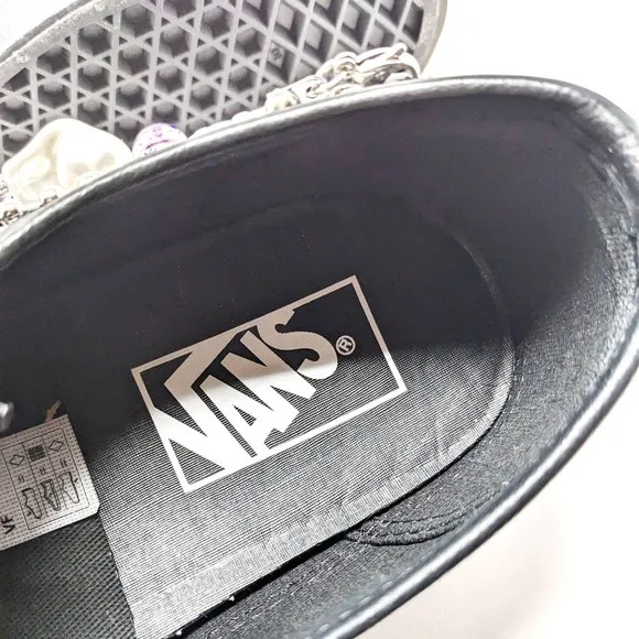 New Vans Womens 8 Rare Embellished Low Top Sneakers Black Pearl Lightning Skater