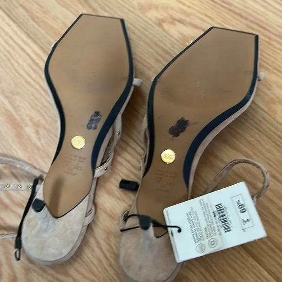 New! Zara sz 9, suede studded kitten heels square toe sandals.
