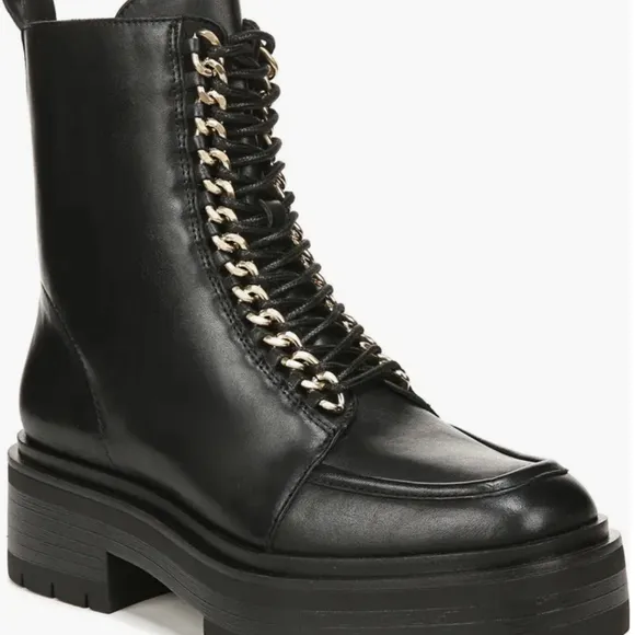 NEW....Sam Edelman Lovrin Black Bootie.... Size,9