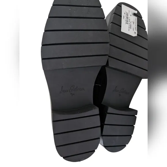 NEW....Sam Edelman Lovrin Black Bootie.... Size,9