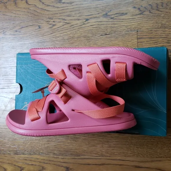 NIB Chaco Chillos Sport Sandal In Rose Pink Kids Size 5