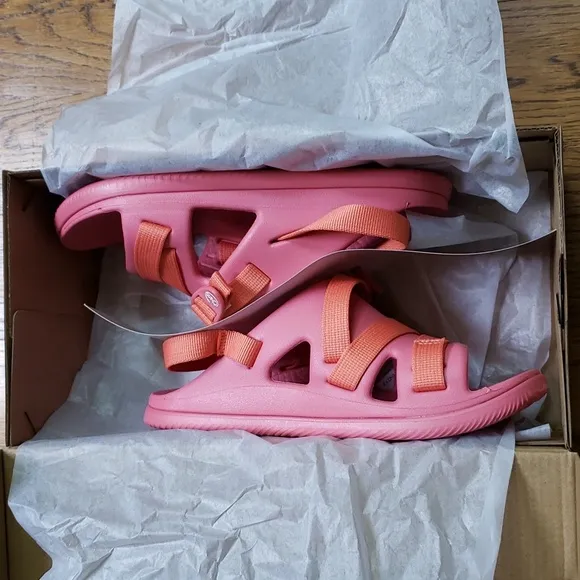 NIB Chaco Chillos Sport Sandal In Rose Pink Kids Size 5