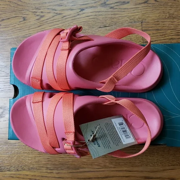 NIB Chaco Chillos Sport Sandal In Rose Pink Kids Size 5