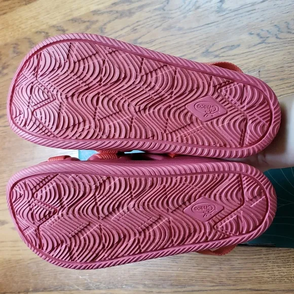 NIB Chaco Chillos Sport Sandal In Rose Pink Kids Size 5