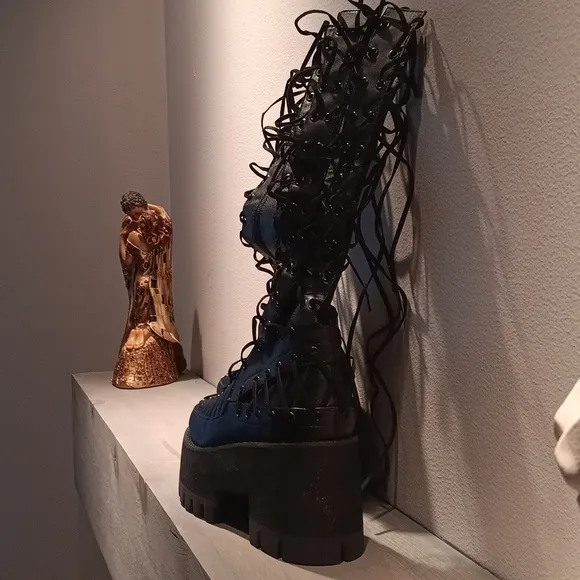NIB Dolls Kill Rude Awakening Sz 8 Club Exx Black Lace Up Platform Boots!