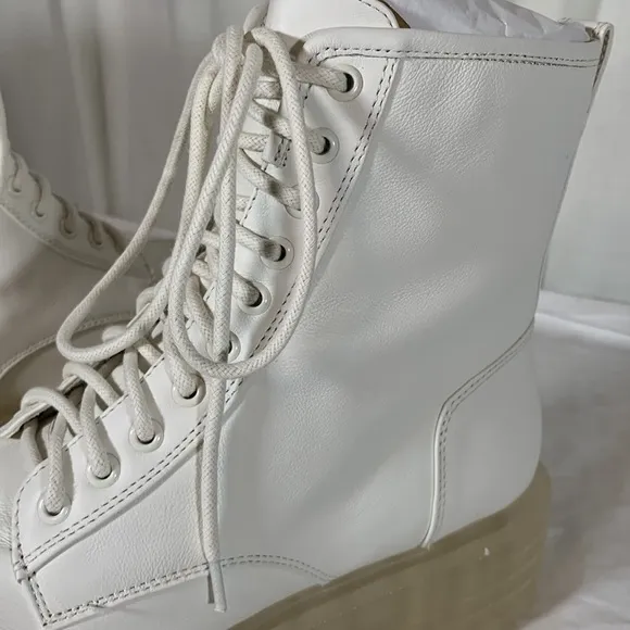 NIB Gianni Bini White/Clear Moon Walk Chunky Platform Boots, 9.5M