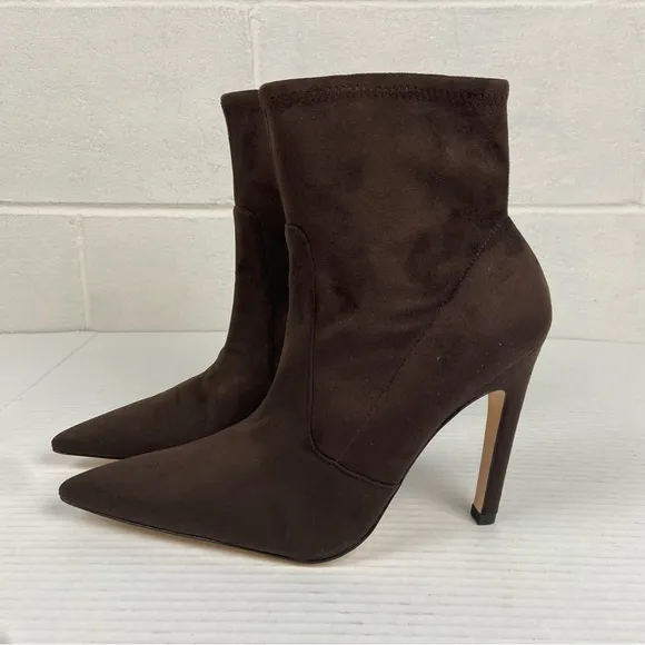 NIB Good American Brown Icon Suede Boots Size 9 Pointed Toe GA007K-E Side Zip
