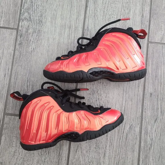 Nike Air Foamposite One Habanero Red boys lace up ankle sneakers size 12