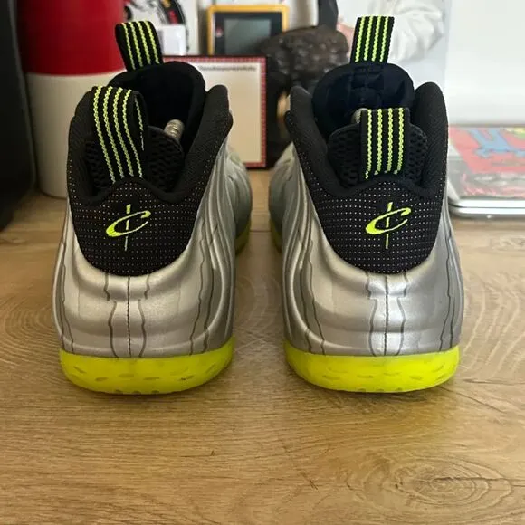 Nike Air Foamposite One Silver Volt Camo 575420-004 Size 9.5 Men's
