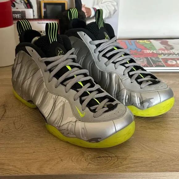 Nike Air Foamposite One Silver Volt Camo 575420-004 Size 9.5 Men's