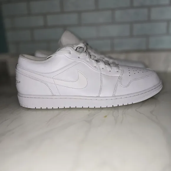 Nike Air Jordan 1 Low Triple White Sneaker DV0990-111 Men's Size 15