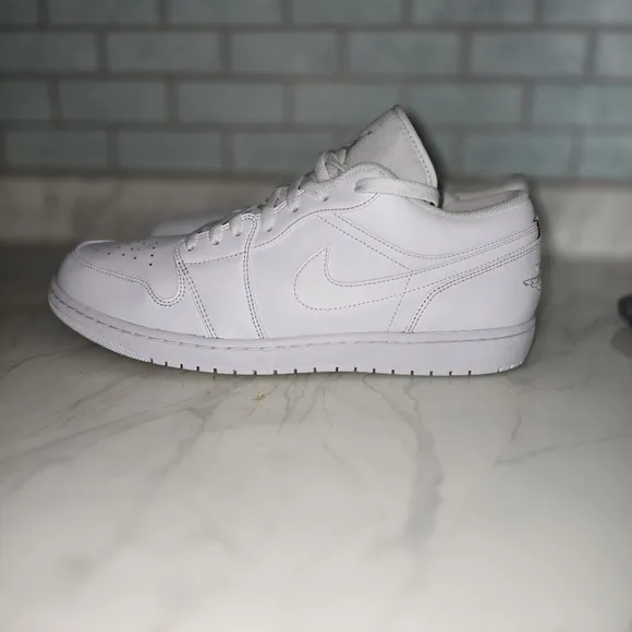 Nike Air Jordan 1 Low Triple White Sneaker DV0990-111 Men's Size 15