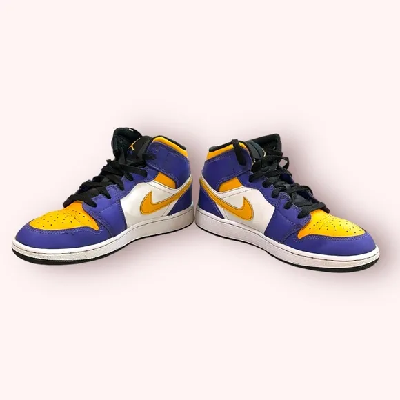 NIKE Air Jordan 1 Mid Lakers Sneakers 5 Youth 6.5 Women High Top