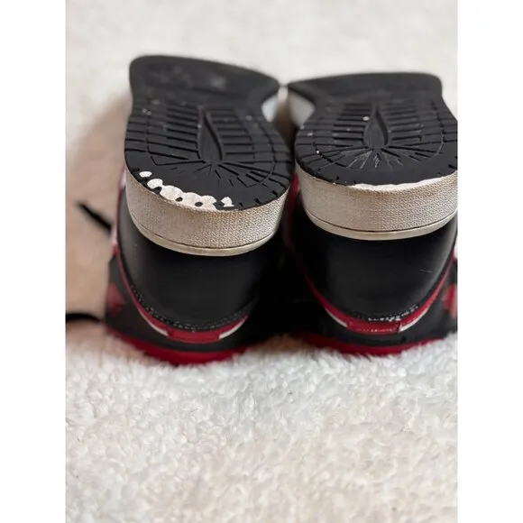 Nike Air Jordan 1 Retro Bred Toe Size 7 yAthletic Basketball Shoes Sneakers
