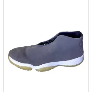 Nike air Jordan future light carbon gray metallic basketball sneakers 14