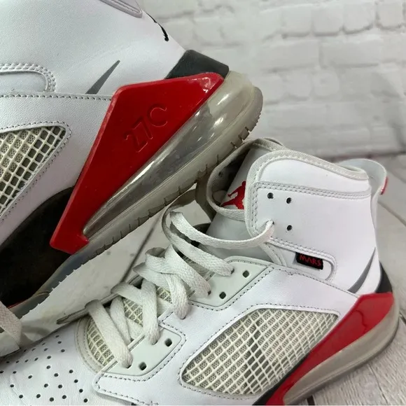 nike air jordan mars 270 fire red basketball shoes sz 11.5 mens hoops GOAT