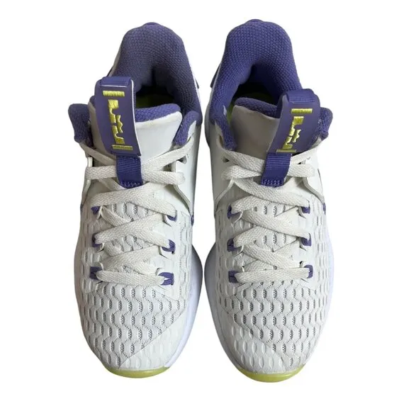 Nike Air Kids Zoom Summit White And Purple LeBron Witness V Sneakers Sz 4