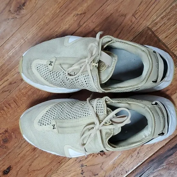 Nike Air PG 4 team basketball sneakers
