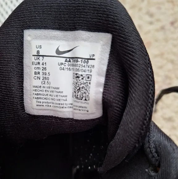 Nike Air Precision II Basketball Sneakers