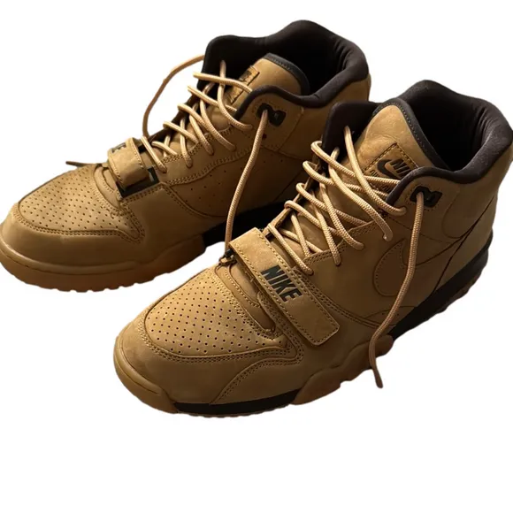 Nike Air Trainer 1 HI TOP Style