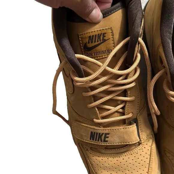 Nike Air Trainer 1 HI TOP Style