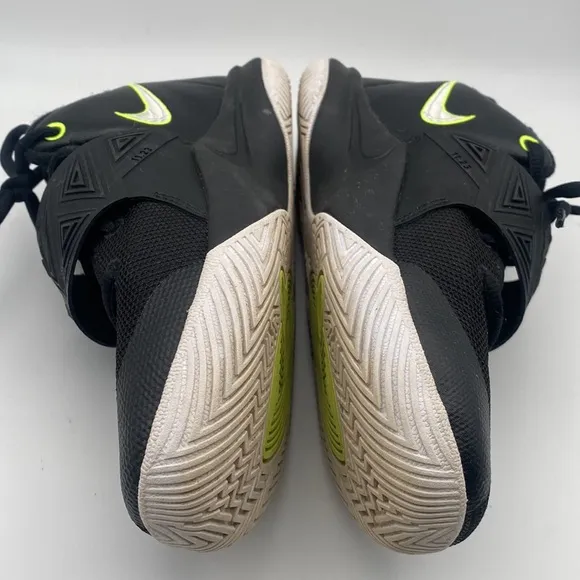 Nike Boys Kyrie Flytrap III PS BQ5621-001 Basketball Shoes Size 3Y Sneakers