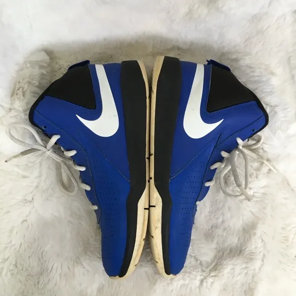 Nike Boys Royal Blue Team Hustle D7 Mid Top Basketball Sneakers Size 7Y EUR 40