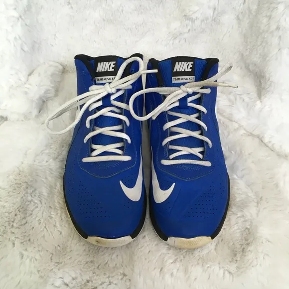 Nike Boys Royal Blue Team Hustle D7 Mid Top Basketball Sneakers Size 7Y EUR 40