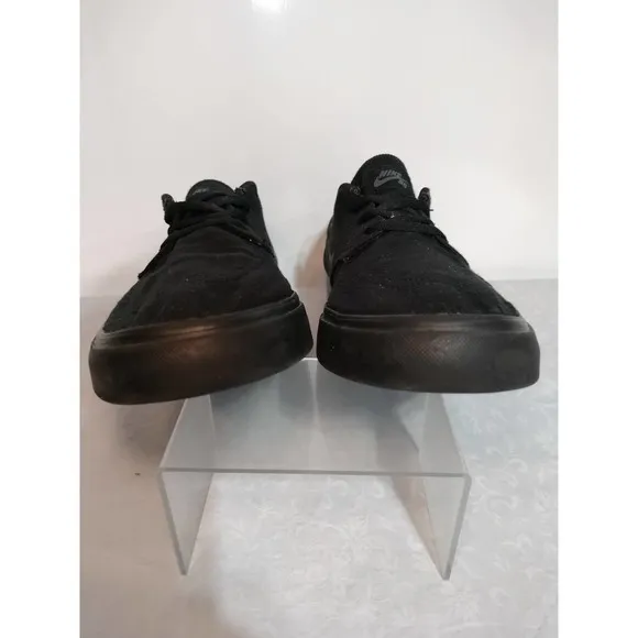 Nike Clutch black canvas sneakers men size 12 Style number 729825-005