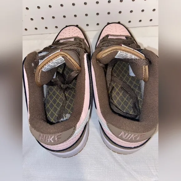 Nike Dunk Sneakers