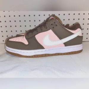 Nike Dunk Sneakers