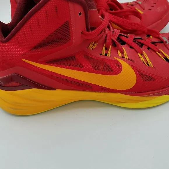 Nike Hyperdunk 2014 Size 8.5 University Red/Gold 653640-676 Basketball Sneakers