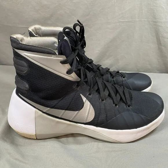 Nike Hyperdunk 2015 Men's Size 10 Black Hightop Basketball Sneakers 749645-001
