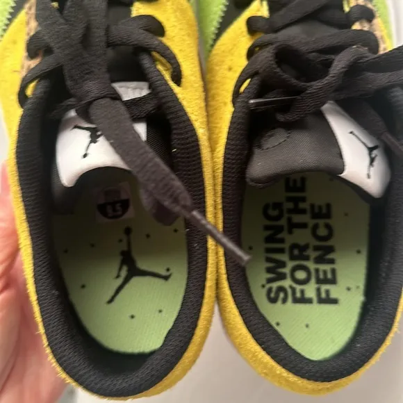 Nike Jordan Series 03 Dear 90s light voltage yellow black key lime low sneakers