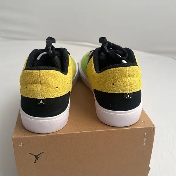 Nike Jordan Series 03 Dear 90s light voltage yellow black key lime low sneakers