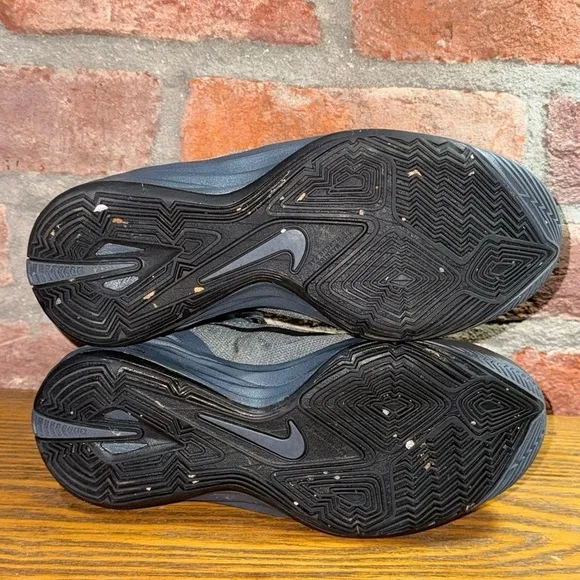 Nike Kids Youth Boys Hyperdunk 2014 GS Mid Top Basketball Sneakers Size 4.5