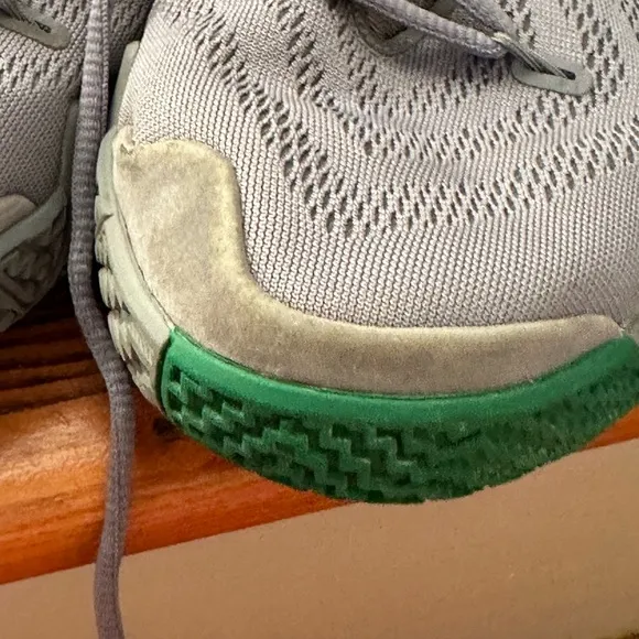 Nike Kyrie 4 City Guardians Gray and Green size 7Y