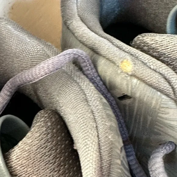 Nike Kyrie 4 City Guardians Gray and Green size 7Y