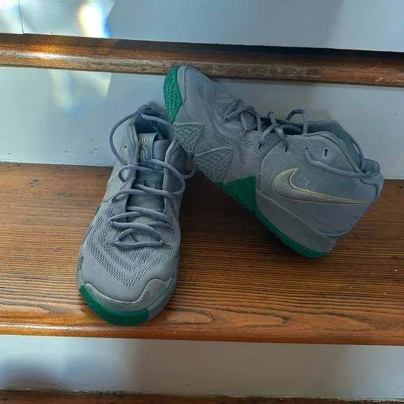 Nike Kyrie 4 City Guardians Gray and Green size 7Y