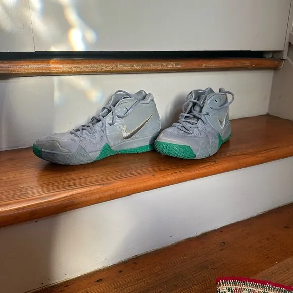 Nike Kyrie 4 City Guardians Gray and Green size 7Y