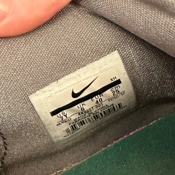 Nike Kyrie 4 City Guardians Gray and Green size 7Y